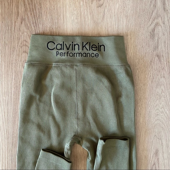 Calvin Klein leggings - Picture 4 of 4